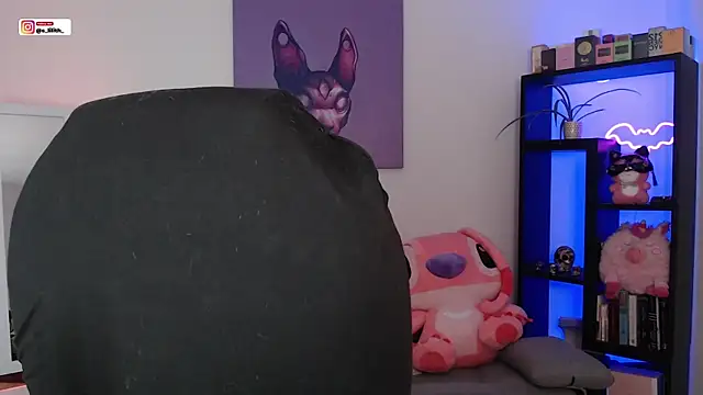 S Lilith  online show from 6, 4, 2026