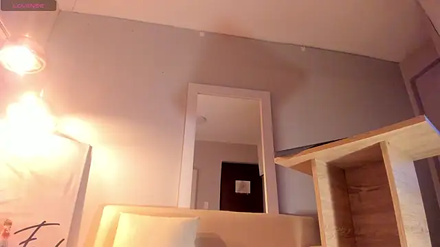 bonie lov online show from 15, 1, 2026