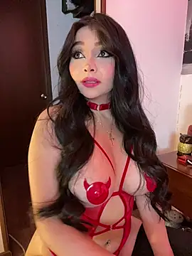 KateLatorre online show from 28, 2, 2025