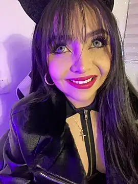 KateLatorre online show from 13, 5, 2026
