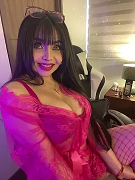 KateLatorre online show from 5, 5, 2026