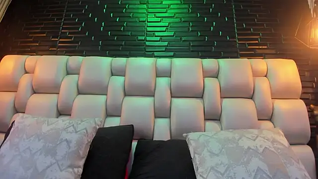 Salo Heaven online show from 4, 3, 2026