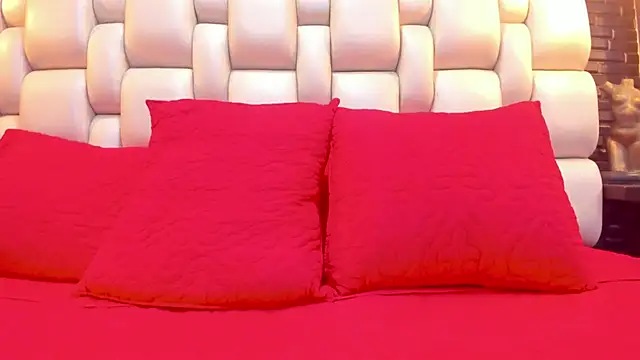 Salo Heaven online show from 10, 9, 2025