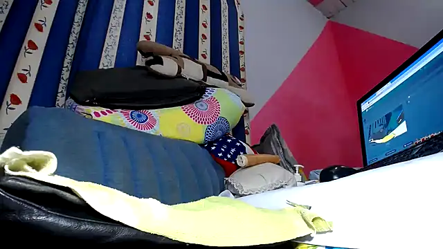 Vanessasweet2304 online show from 17, 3, 2025