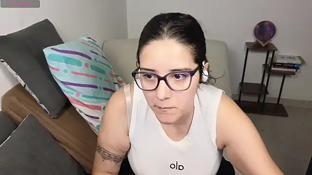 Snapshot of blue__moon_ chatting on 26, 4, 2026 blue moon online show from 26, 4, 2026