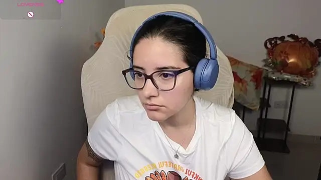 blue  moon  online show from 30, 11, 2025