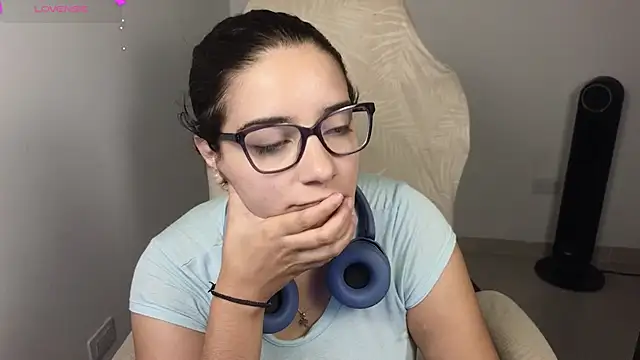 blue  moon  online show from 15, 11, 2025