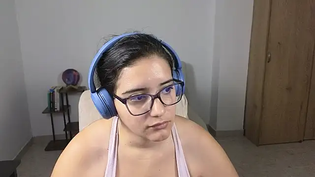 blue  moon  online show from 5, 7, 2026