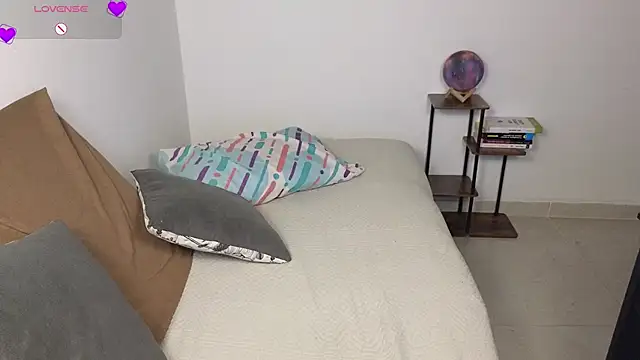 blue  moon  online show from 15, 3, 2026