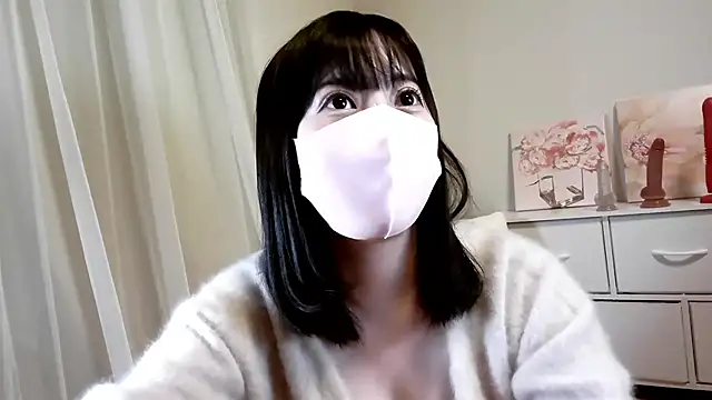 MOMO ROSE online show from 20, 9, 2025