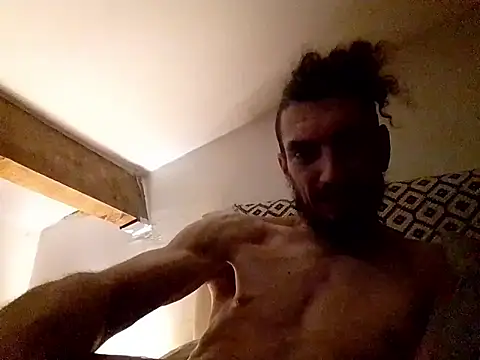 joliecu online show from 15, 5, 2026