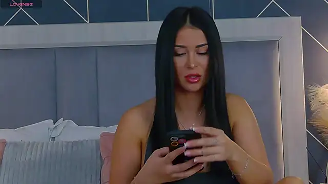 EmyLaveau online show from 20, 3, 2025