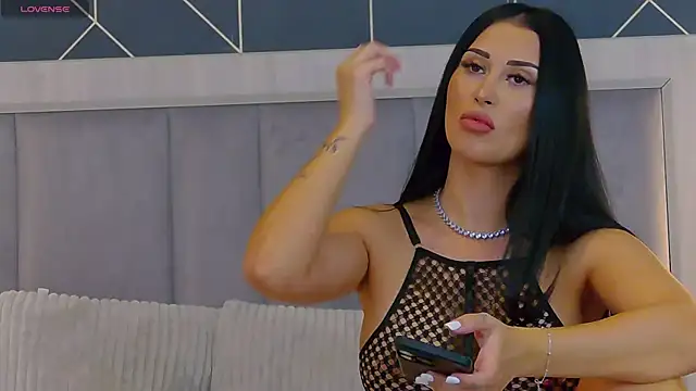 EmyLaveau online show from 3, 11, 2025