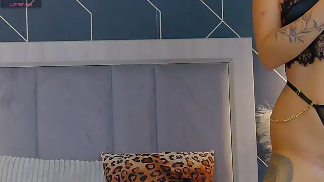 EmyLaveau online show from 14, 10, 2025