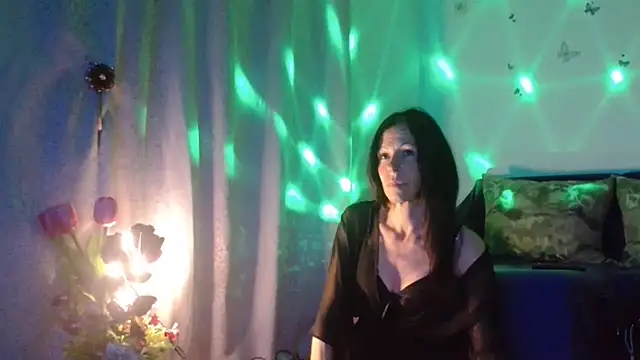 ElysaSun online show from 4, 10, 2025