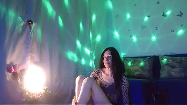 ElysaSun online show from 15, 4, 2026