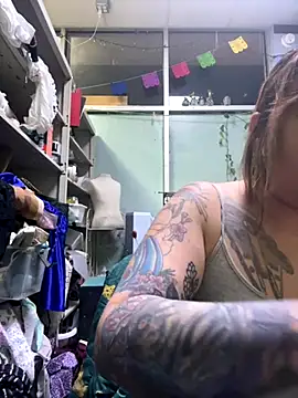 evacheers online show from 14, 9, 2025