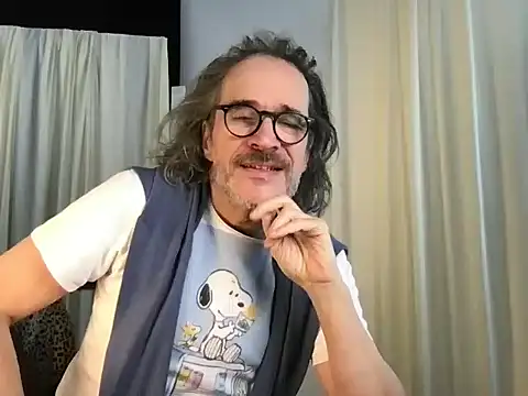 Snapshot of GioApri chatting on 16, 9, 2025 GioApri online show from 16, 9, 2025