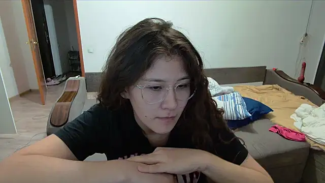 Riz girl online show from 9, 11, 2025