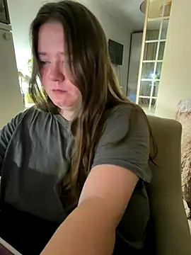 remirann  online show from 13, 10, 2025