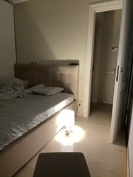 remirann  online show from 10, 12, 2024