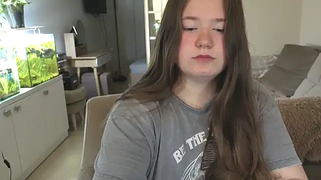 remirann  online show from 2, 11, 2025