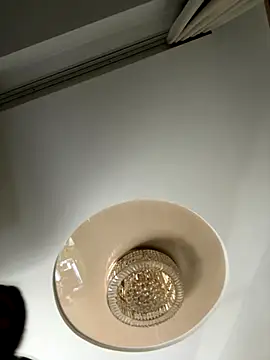 remirann  online show from 10, 10, 2025