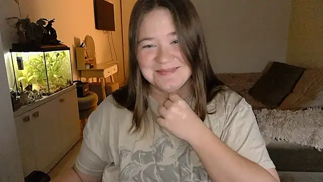 remirann  online show from 4, 12, 2024