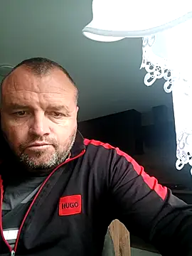 Snapshot of Adry1986 chatting on 25, 9, 2025 Adry1986 online show from 25, 9, 2025