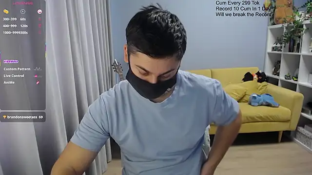 Snapshot of Tomguys chatting on 2, 3, 2026 Tomguys online show from 2, 3, 2026