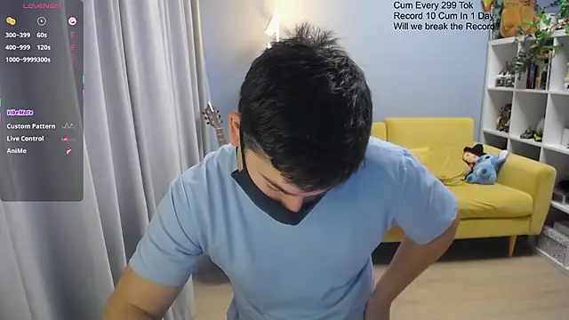 Snapshot of Tomguys chatting on 3, 3, 2026 Tomguys online show from 3, 3, 2026