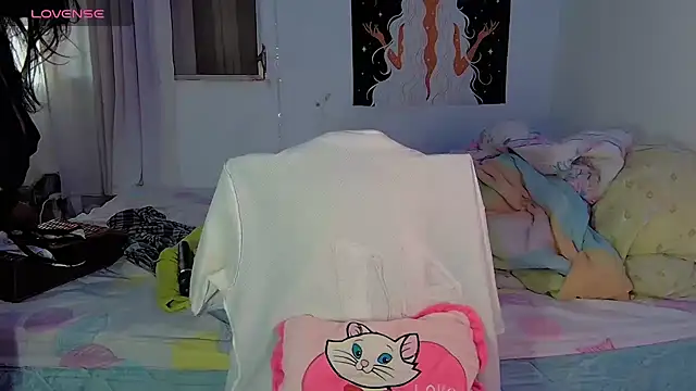 kiarybell   online show from 11, 4, 2026