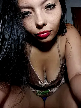 Snapshot of Melanymartinez105 chatting on 3, 10, 2025 Melanymartinez105 online show from 3, 10, 2025