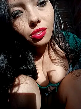 Snapshot of Melanymartinez105 chatting on 20, 9, 2025 Melanymartinez105 online show from 20, 9, 2025