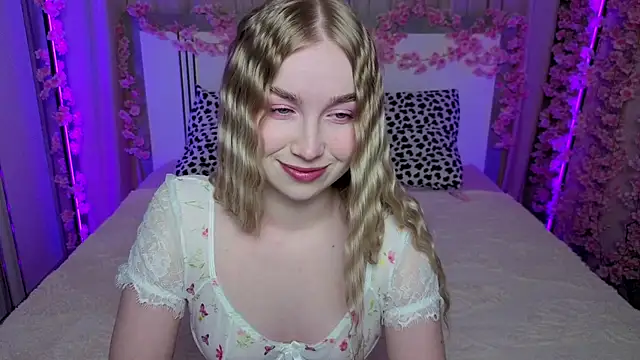 LilyStarlight online show from 4, 5, 2026
