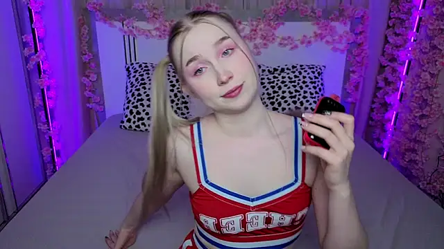 LilyStarlight online show from 7, 5, 2026