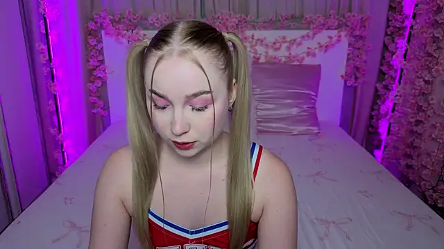 Snapshot of LilyStarlight chatting on 29, 6, 2026 LilyStarlight online show from 29, 6, 2026