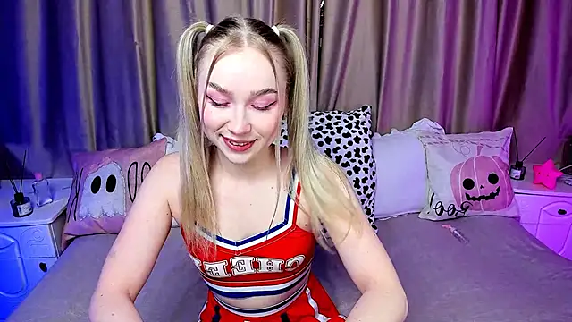 LilyStarlight online show from 27, 10, 2025