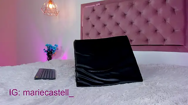 Marie Castelzc online show from 20, 3, 2025