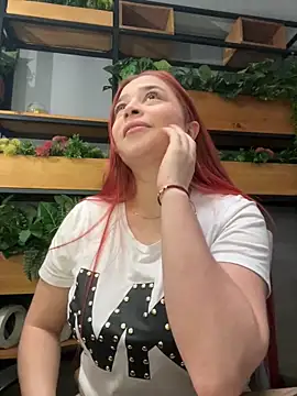 Marie Castelzc online show from 19, 2, 2025