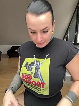 InkedBiitch online show from 10, 2, 2025