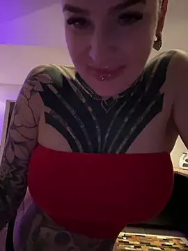 InkedBiitch online show from 10, 2, 2025