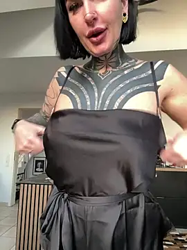 InkedBiitch online show from 6, 3, 2025