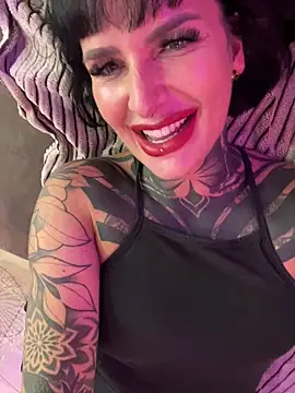 InkedBiitch online show from 16, 10, 2025