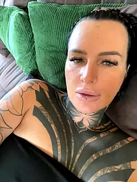 InkedBiitch online show from 1, 10, 2025