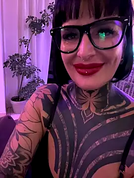 InkedBiitch online show from 30, 10, 2025
