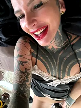 InkedBiitch online show from 12, 10, 2025