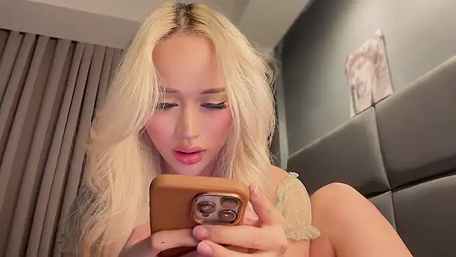 Carrie Colbyxx online show from 5, 3, 2025