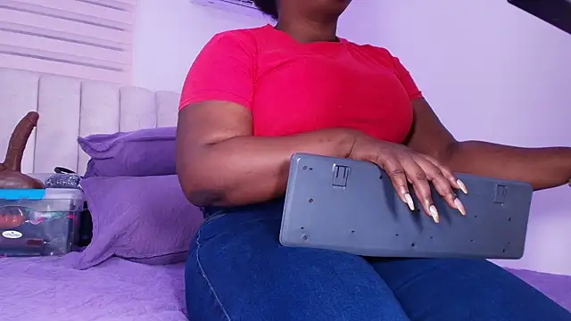  ebony-queen  online show from 3, 3, 2026