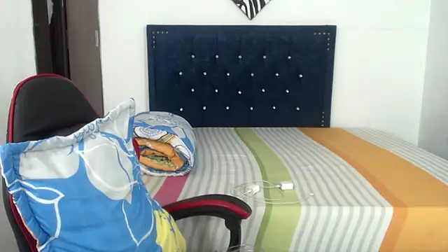 QueenSquirt  online show from 7, 3, 2026